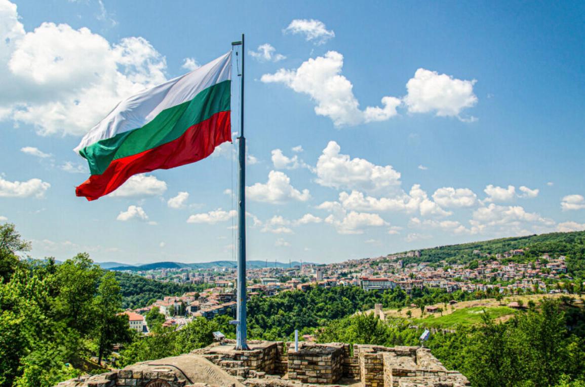 Як отримати довідку про сімейний стан українцю в Болгарії?